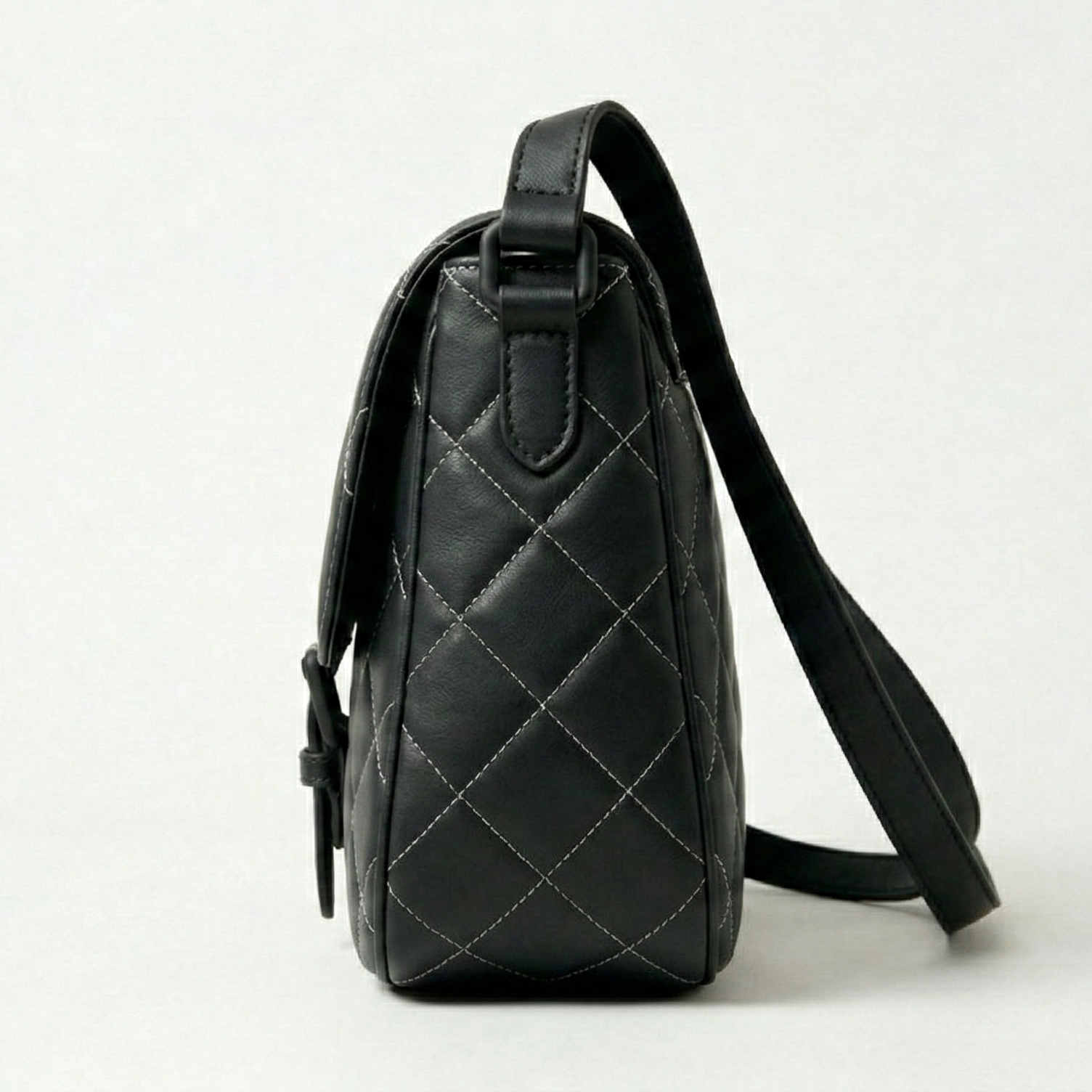 Belibags Quilted Black Leather Crossbody Bag – Modern Elegant Handbag